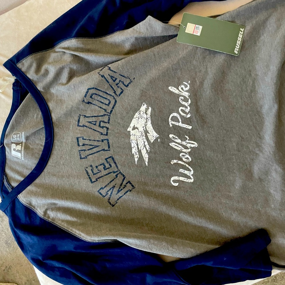 NWT Ladies L Nevada Wolf Pack Shirt